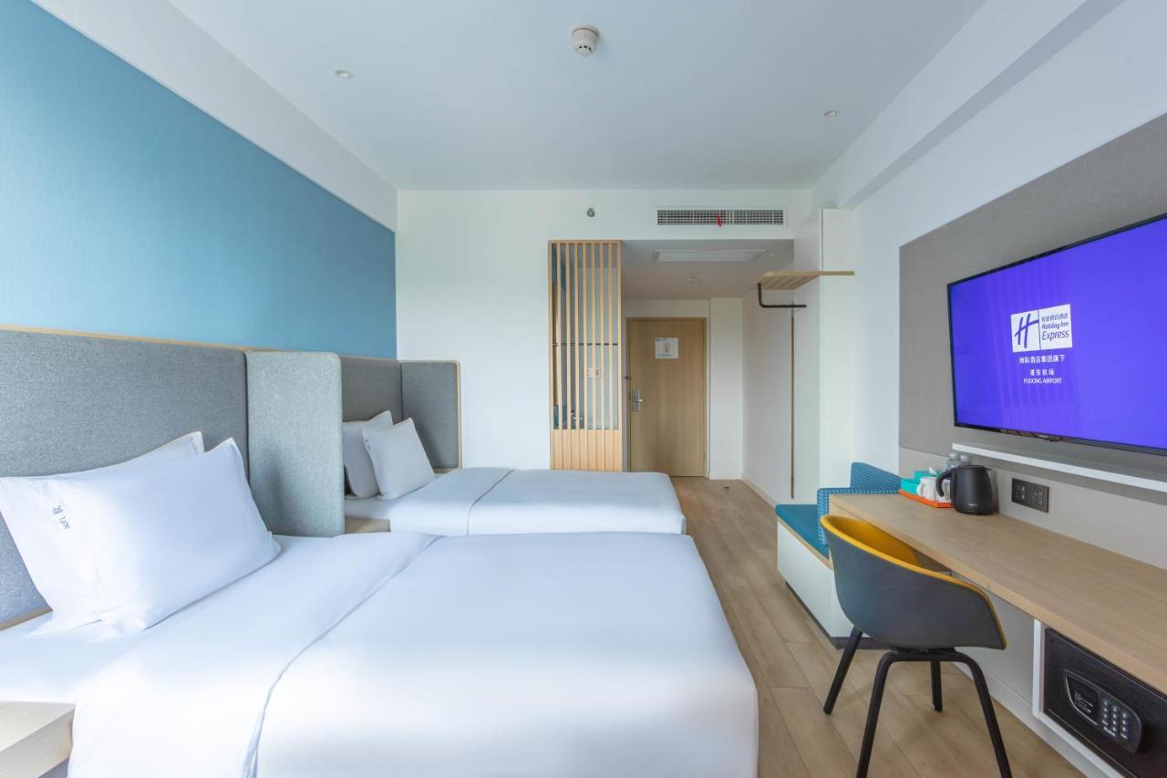 Holiday Inn Express Shanghai Pudong Airport By Ihg Bagian luar foto