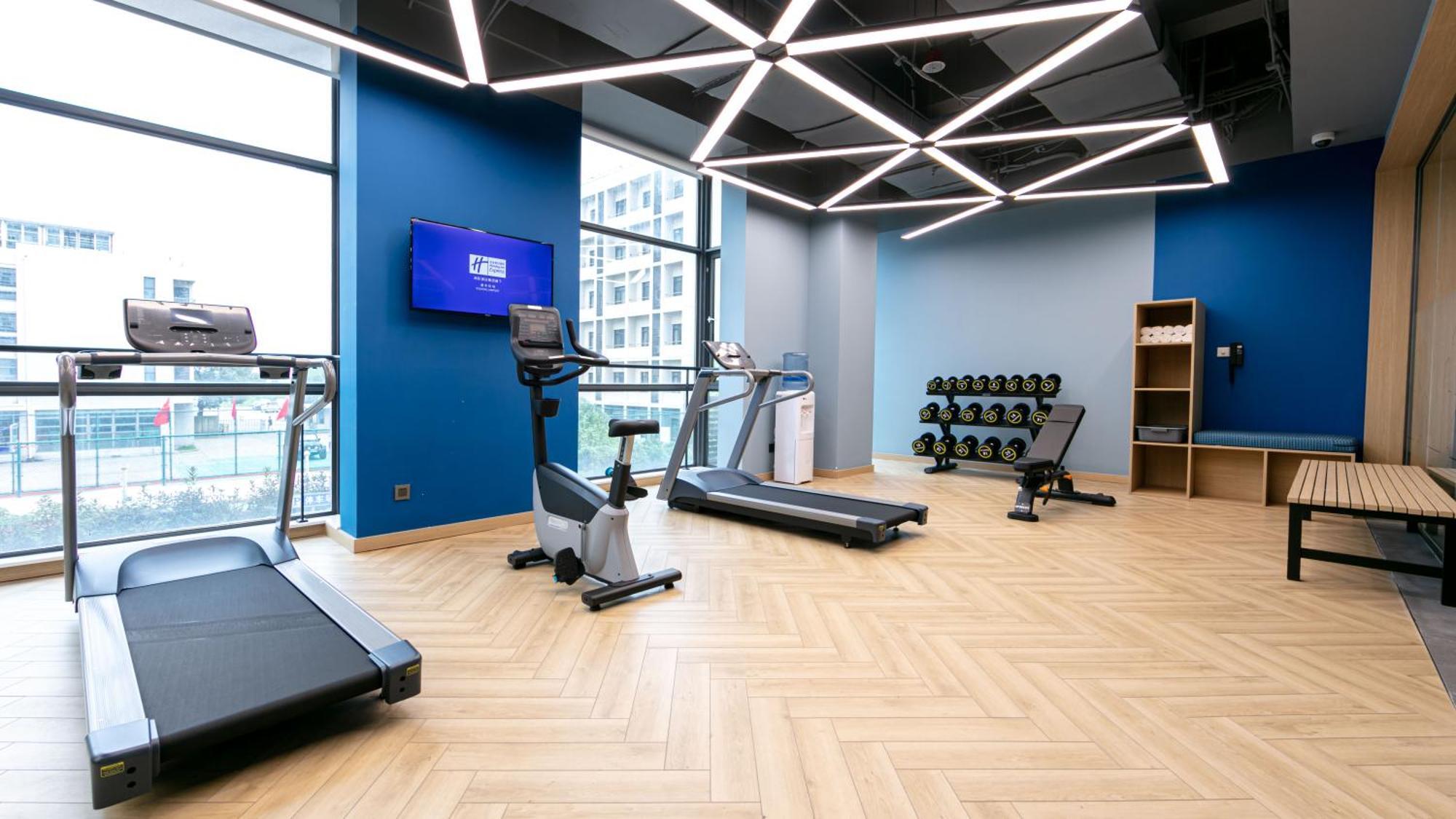 Holiday Inn Express Shanghai Pudong Airport By Ihg Bagian luar foto