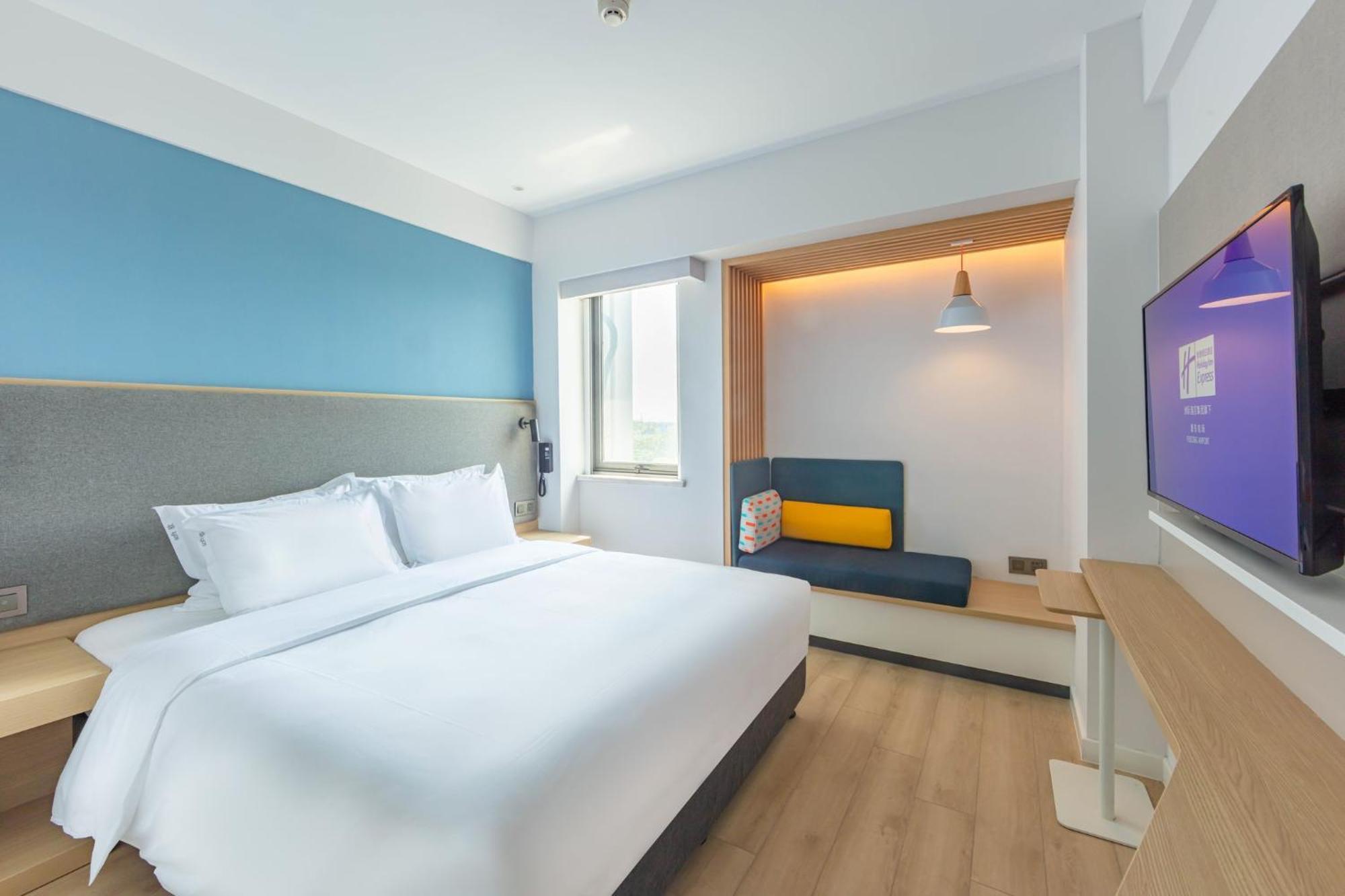 Holiday Inn Express Shanghai Pudong Airport By Ihg Bagian luar foto