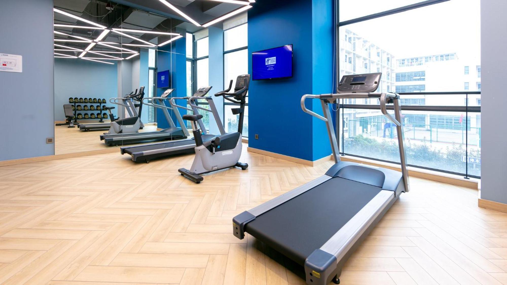 Holiday Inn Express Shanghai Pudong Airport By Ihg Bagian luar foto