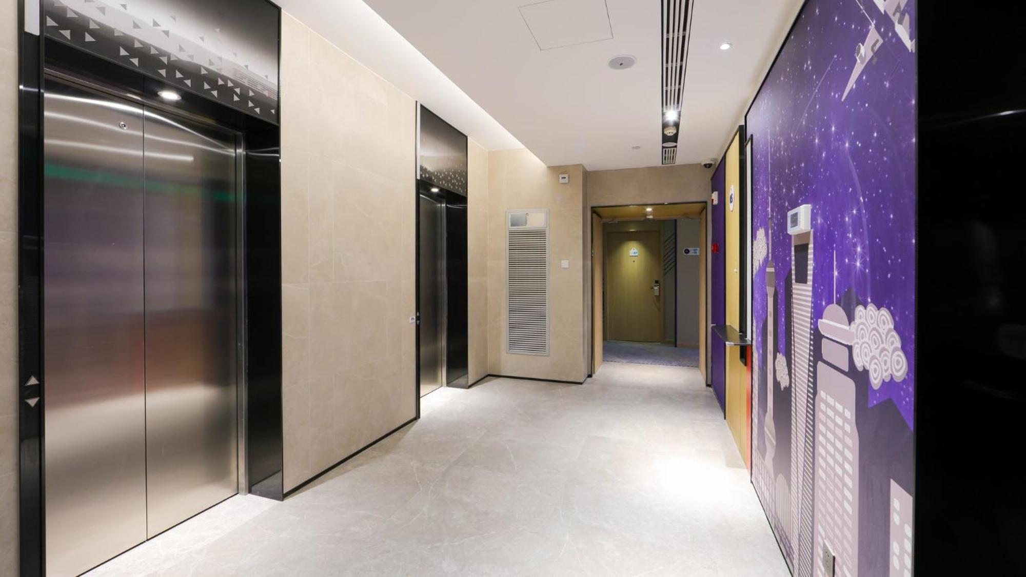 Holiday Inn Express Shanghai Pudong Airport By Ihg Bagian luar foto