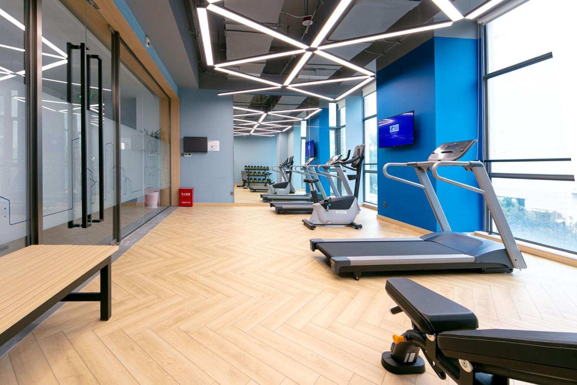 Holiday Inn Express Shanghai Pudong Airport By Ihg Bagian luar foto